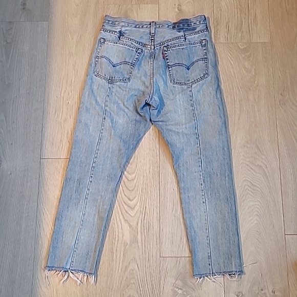 Levis 501 Jeans - Picture 2 of 4